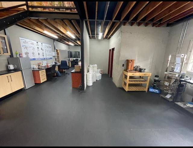 INDUSTRIAL PROPERTY TO RENT IN HENNOPSPARK